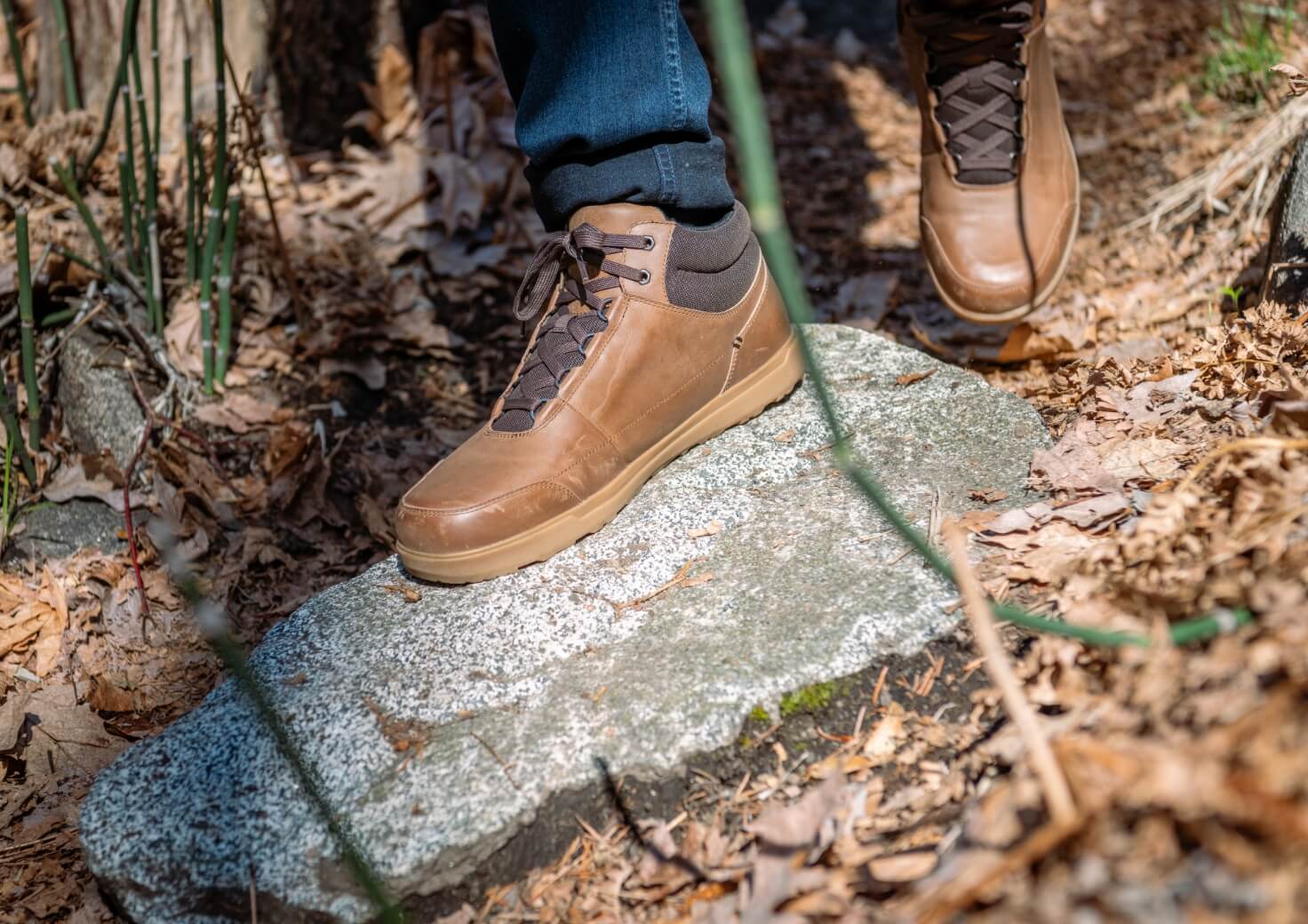 Shop Forsake mens featuring the Phil Mid II in toffee.